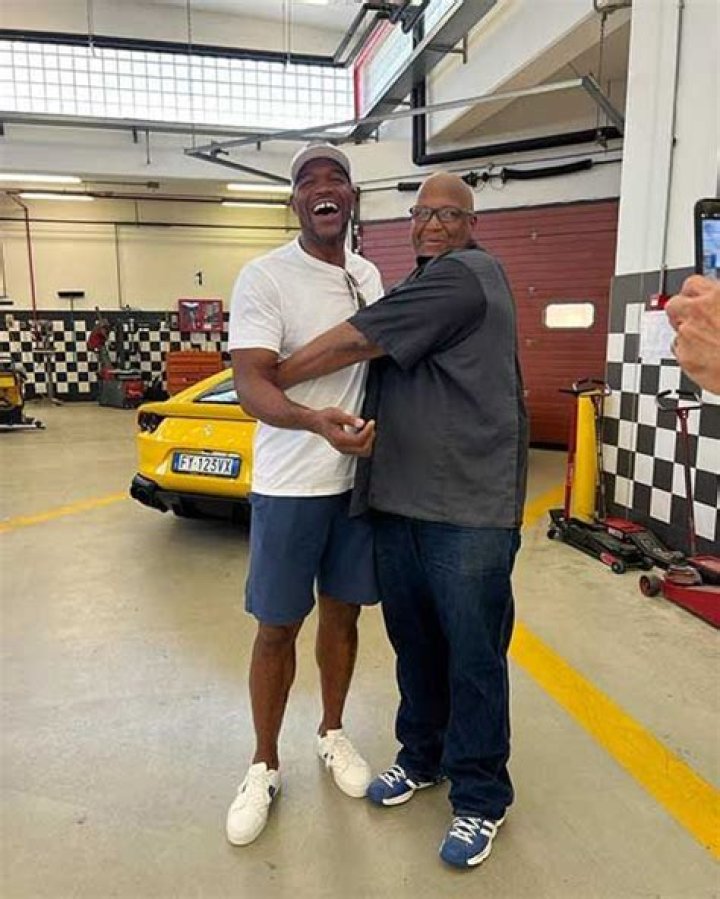 Michael Strahan's Brother's Untold Story